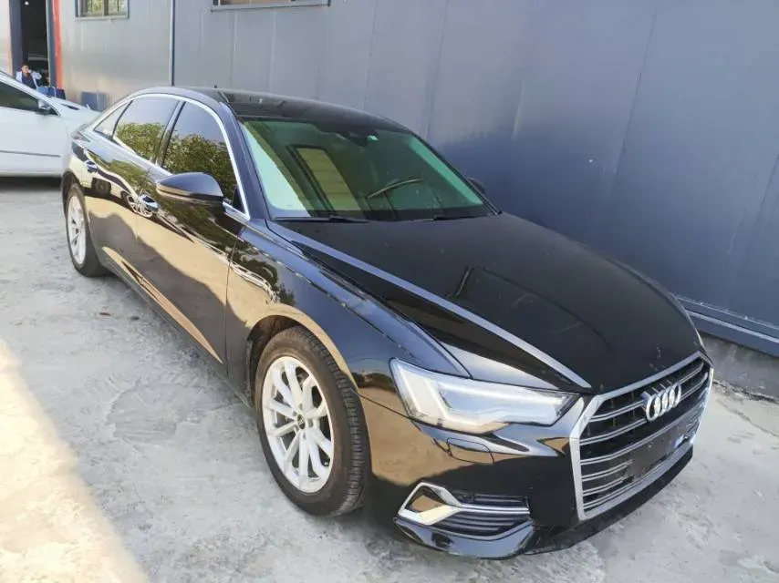 2024 Audi A6L 2.0T 190HP L4 7DCT,autocango,china used car exporter,china ev exporter,chinese used car exporter,chinese used ev exporter