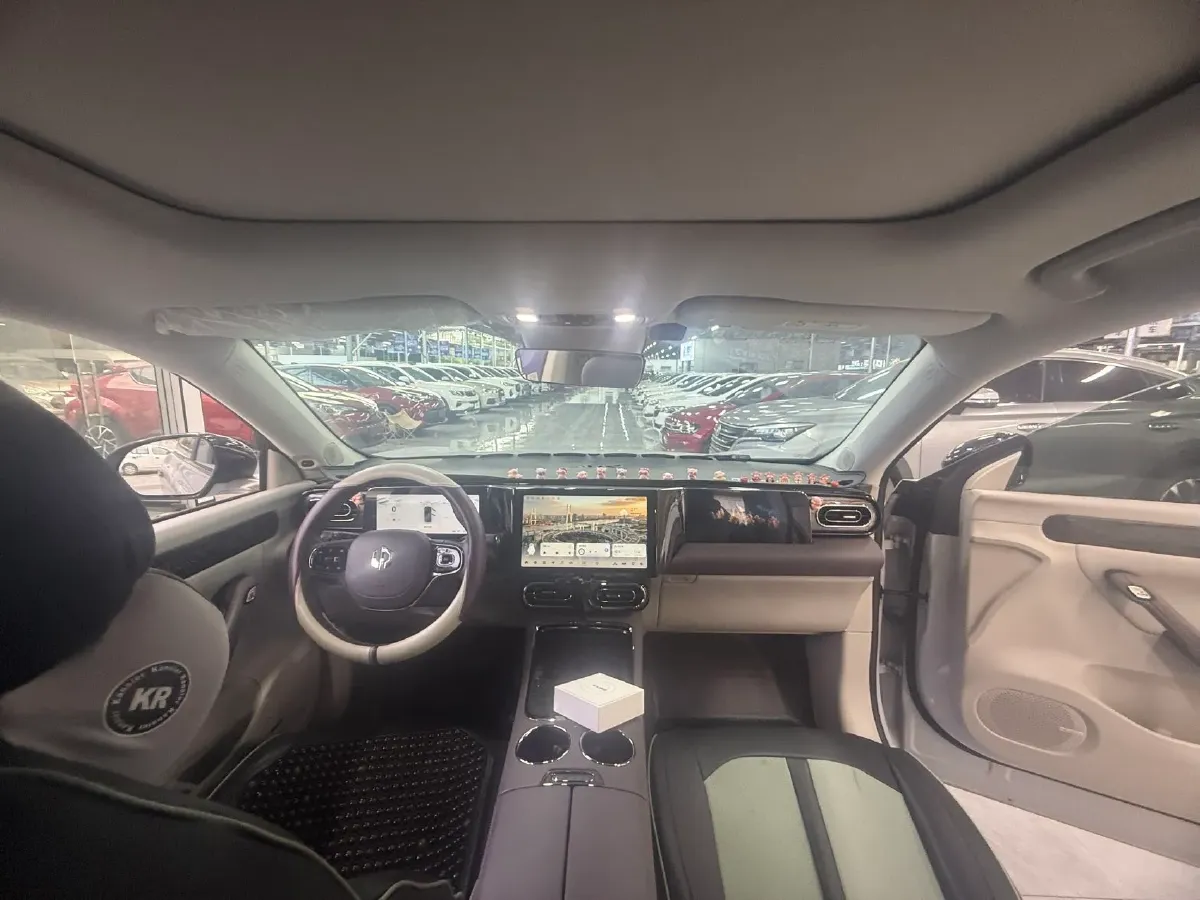2023 Leapmotor C11 1.2T 131HP L3 REEV 43.74KWH,autocango,china used car exporter,china ev exporter,chinese used car exporter,chinese used ev exporter