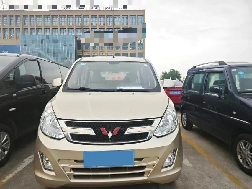 2018 WuLing RongGuang V 1.2L 88HP L4 5MT,autocango,china used car exporter,china ev exporter,chinese used car exporter,chinese used ev exporter