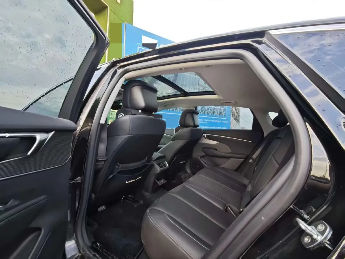 2025 Buick Larcosse 2.0T 237HP L4 9AT,autocango,china used car exporter,china ev exporter,chinese used car exporter,chinese used ev exporter