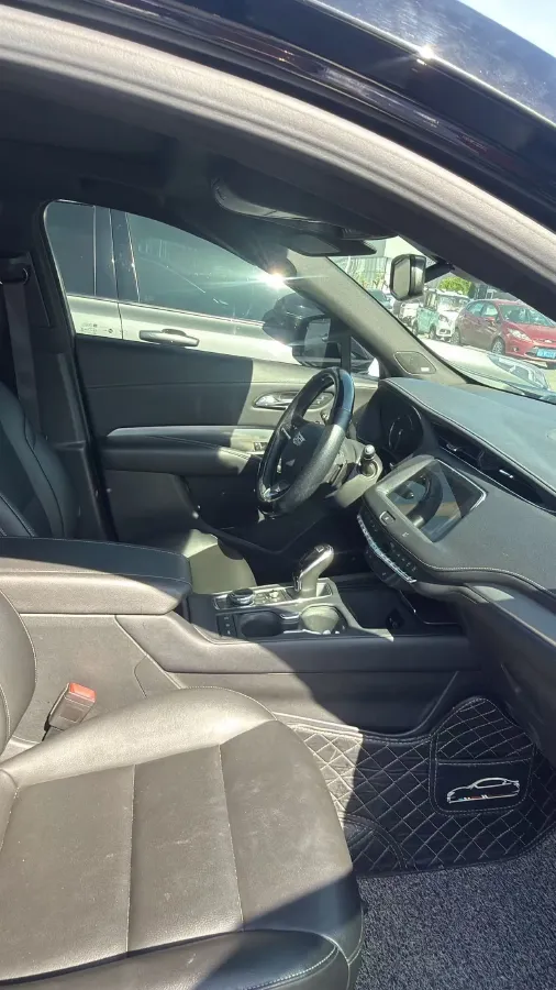 2020 Cadillac XT4 2.0T 241HP L4 9AT,autocango,china used car exporter,china ev exporter,chinese used car exporter,chinese used ev exporter