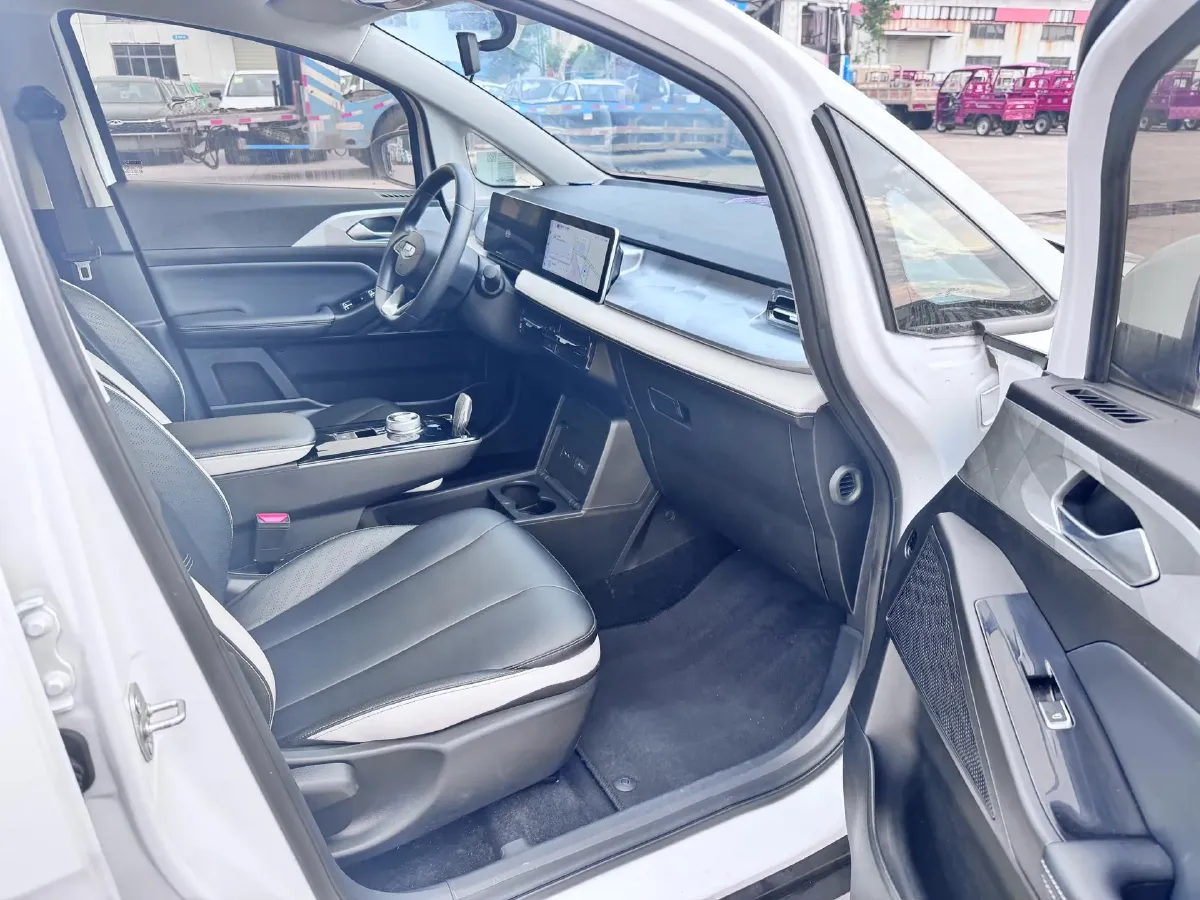 2022 Geometry E BEV 39.4KWH,autocango,china used car exporter,china ev exporter,chinese used car exporter,chinese used ev exporter