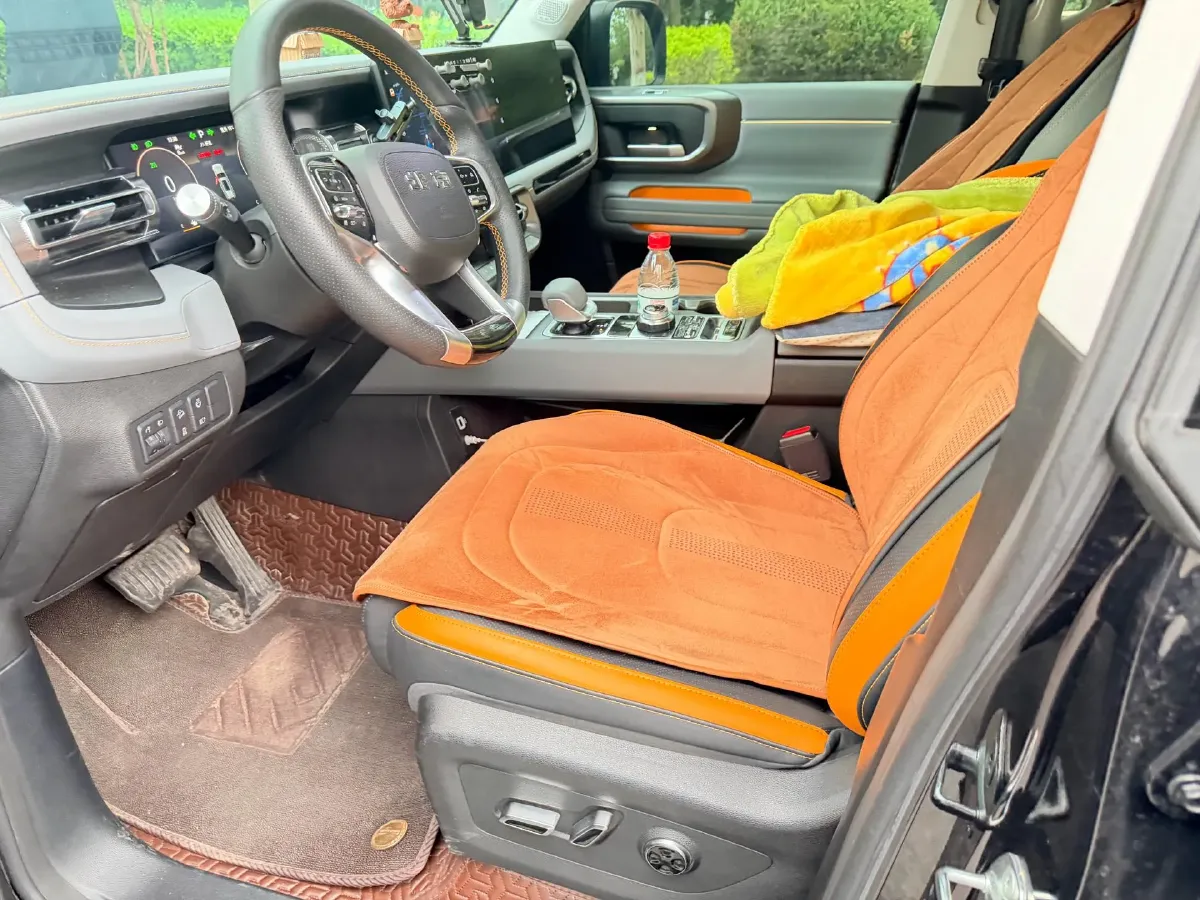 2024 Beijing BJ40 2.0T 245HP L4 8AT,autocango,china used car exporter,china ev exporter,chinese used car exporter,chinese used ev exporter