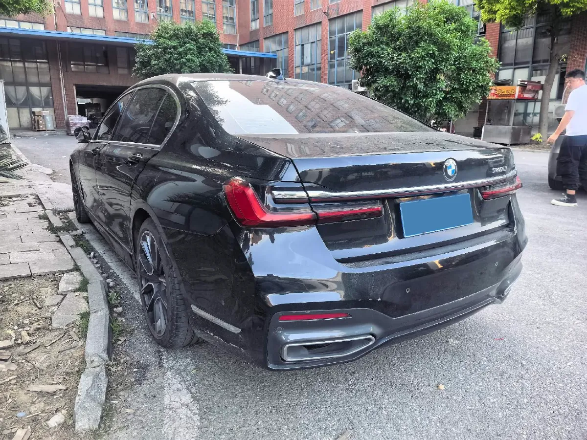 2019 BMW 7 Series 3.0T 340HP L6 8AT,autocango,china used car exporter,china ev exporter,chinese used car exporter,chinese used ev exporter