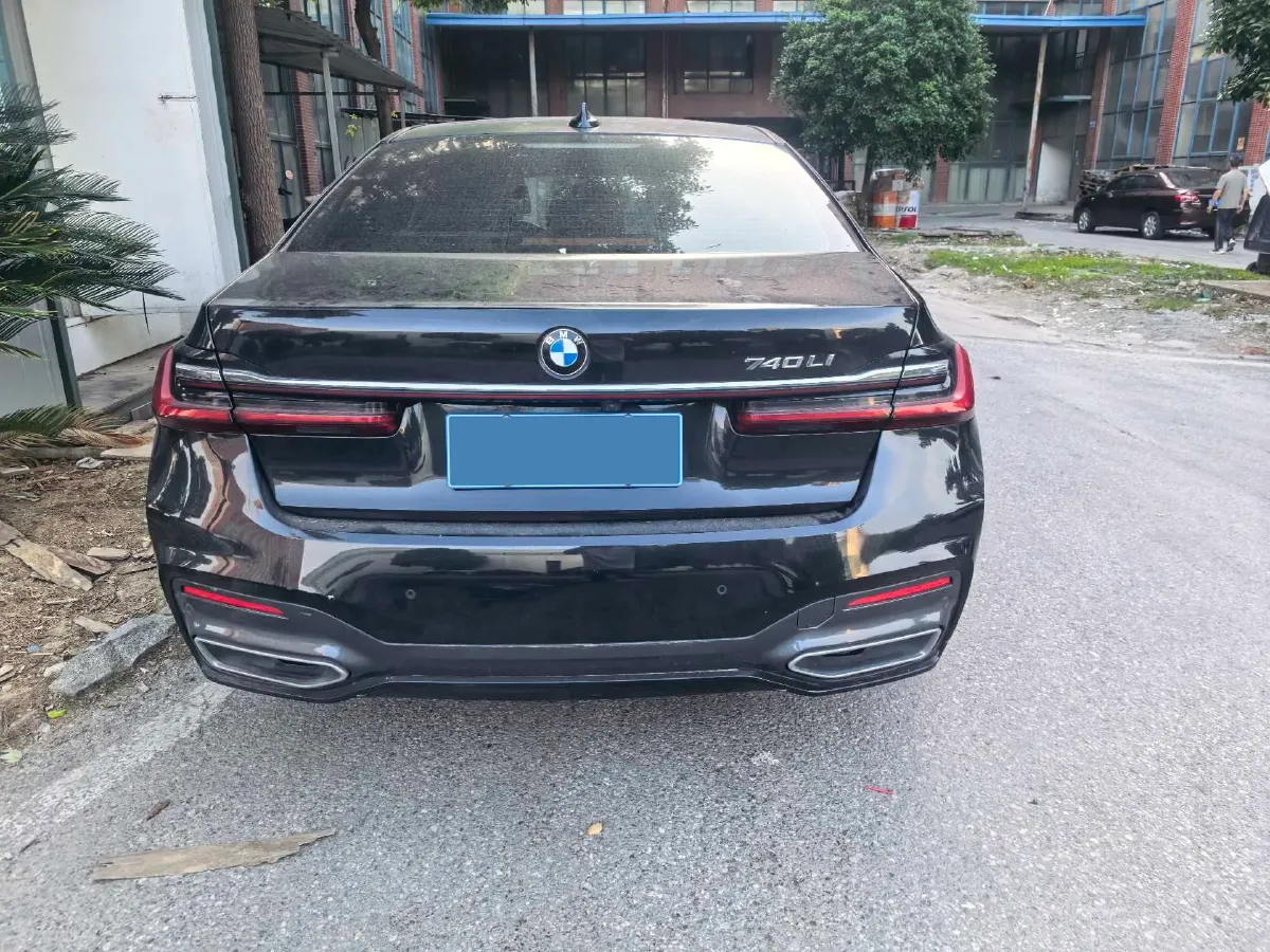 2019 BMW 7 Series 3.0T 340HP L6 8AT,autocango,china used car exporter,china ev exporter,chinese used car exporter,chinese used ev exporter