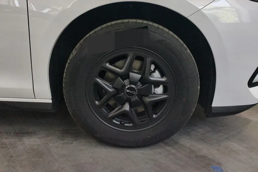 2025 BYD Seal05 DM-i 1.5L 101HP L4 E-CVT PHEV 7.68KWH,autocango,china used car exporter,china ev exporter,chinese used car exporter,chinese used ev exporter
