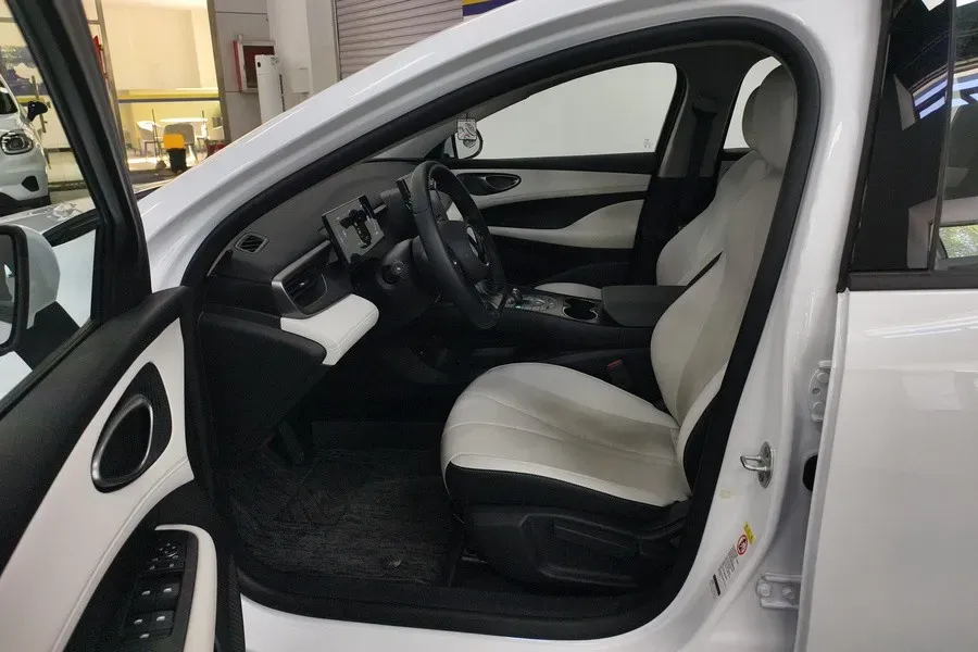 2025 BYD Seal05 DM-i 1.5L 101HP L4 E-CVT PHEV 7.68KWH,autocango,china used car exporter,china ev exporter,chinese used car exporter,chinese used ev exporter