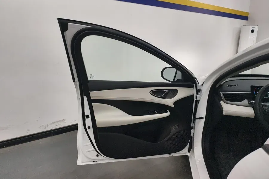 2025 BYD Seal05 DM-i 1.5L 101HP L4 E-CVT PHEV 7.68KWH,autocango,china used car exporter,china ev exporter,chinese used car exporter,chinese used ev exporter