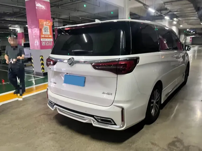 2022 Buick GL8 2.0T 237HP L4 9AT,autocango,china used car exporter,china ev exporter,chinese used car exporter,chinese used ev exporter