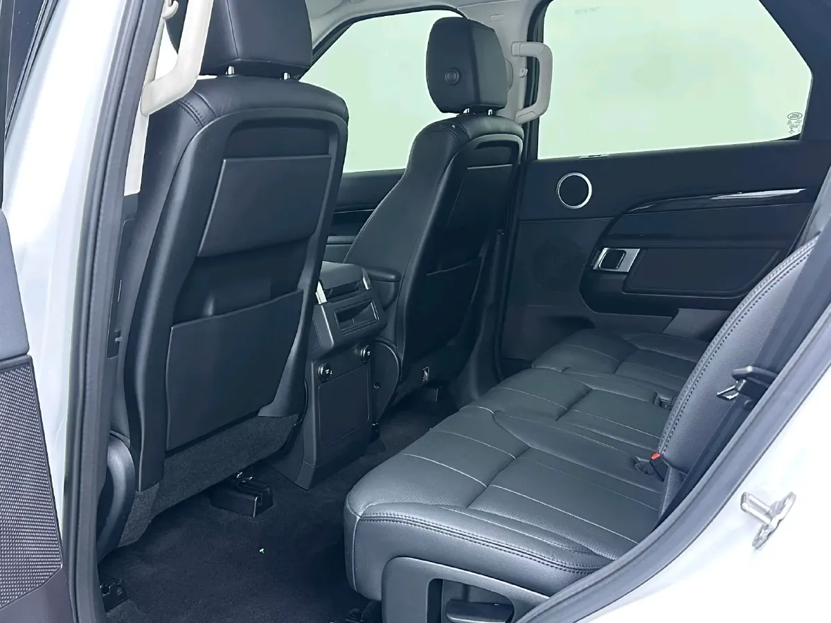 2018 Land Rover Discovery 3.0T 340HP V6 8AT,autocango,china used car exporter,china ev exporter,chinese used car exporter,chinese used ev exporter