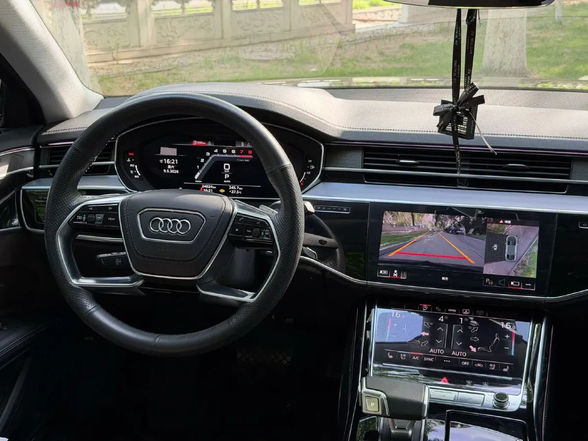 2024 Audi A8 3.0T 286HP V6 8AT,autocango,china used car exporter,china ev exporter,chinese used car exporter,chinese used ev exporter