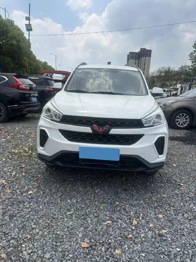 2018 WuLing HongGuang S3 1.5L 112HP L4 6MT,autocango,china used car exporter,china ev exporter,chinese used car exporter,chinese used ev exporter