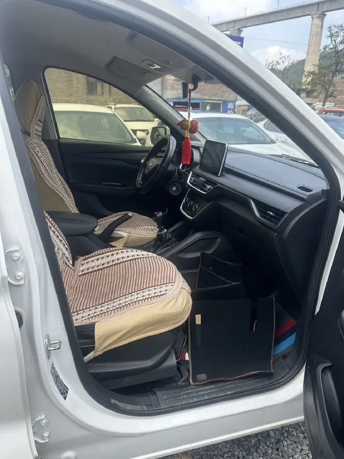 2018 WuLing HongGuang S3 1.5L 112HP L4 6MT,autocango,china used car exporter,china ev exporter,chinese used car exporter,chinese used ev exporter