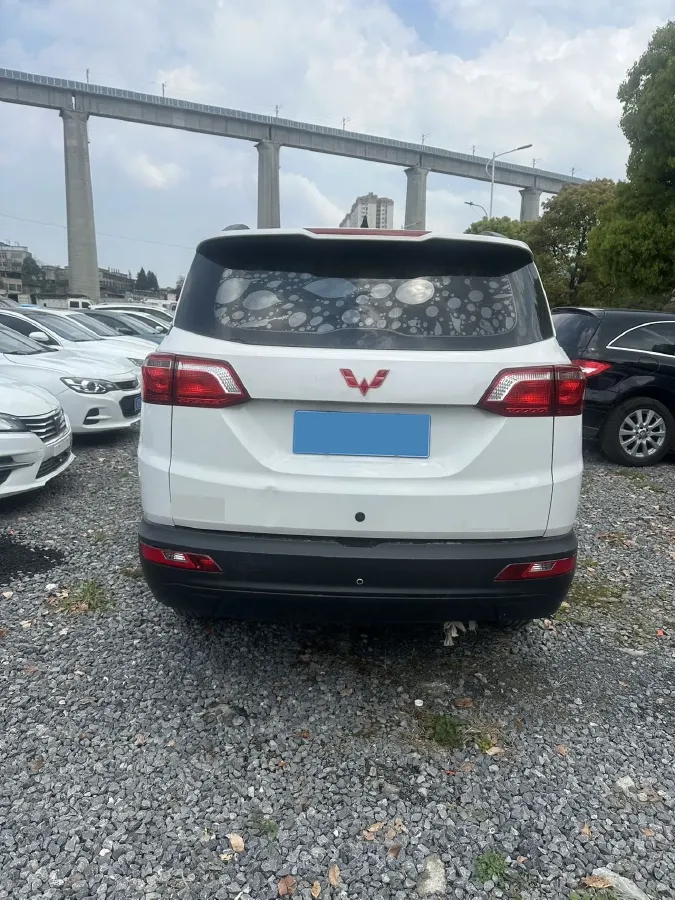 2018 WuLing HongGuang S3 1.5L 112HP L4 6MT,autocango,china used car exporter,china ev exporter,chinese used car exporter,chinese used ev exporter