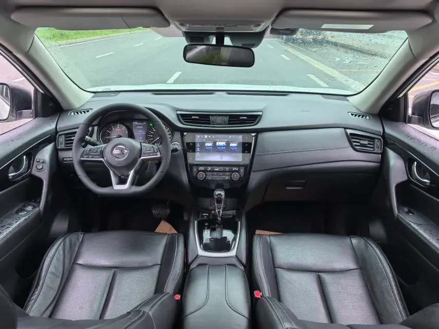2020 Nissan X-Trail 2.0L 154HP L4 CVT,autocango,china used car exporter,china ev exporter,chinese used car exporter,chinese used ev exporter