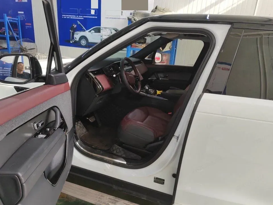 2024 Land Rover Range Rover Sport 3.0T 400HP L6 8AT,autocango,china used car exporter,china ev exporter,chinese used car exporter,chinese used ev exporter