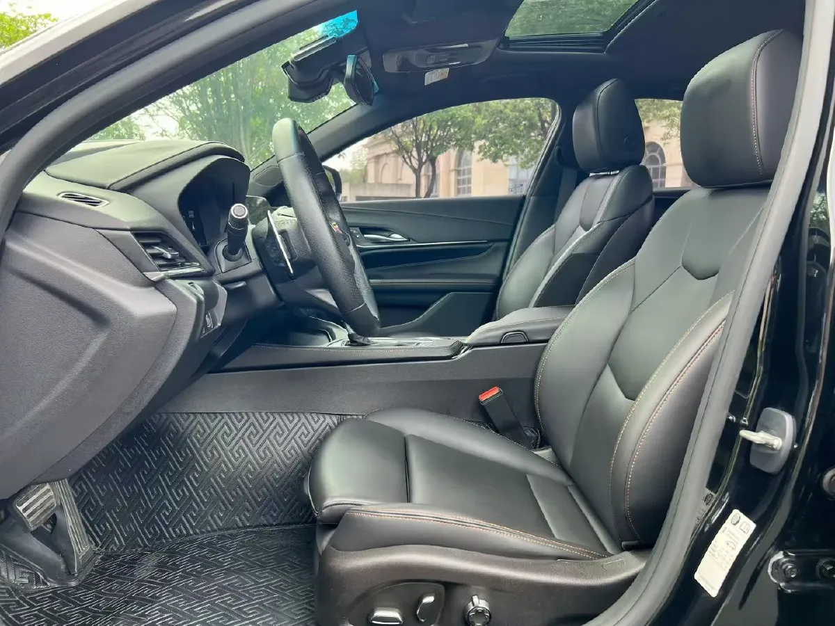 2021 Cadillac CT4 2.0T 237HP L4 8AT,autocango,china used car exporter,china ev exporter,chinese used car exporter,chinese used ev exporter