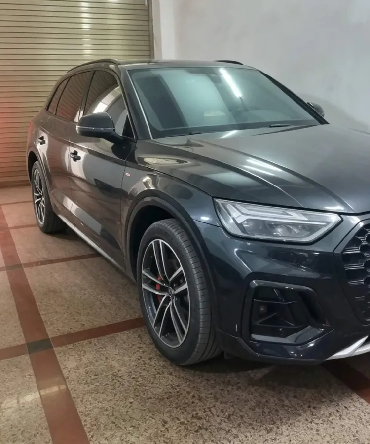 2024 Audi Q5L 2.0T 245HP L4 7DCT,autocango,china used car exporter,china ev exporter,chinese used car exporter,chinese used ev exporter