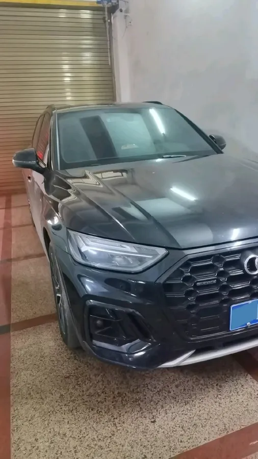 2024 Audi Q5L 2.0T 245HP L4 7DCT,autocango,china used car exporter,china ev exporter,chinese used car exporter,chinese used ev exporter