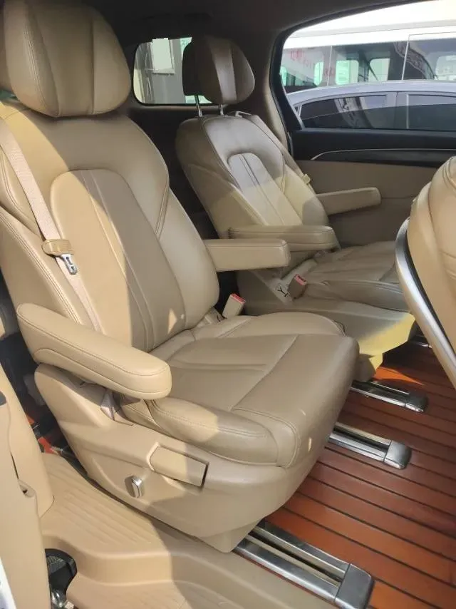 2021 Buick GL8 2.0T 237HP L4 9AT,autocango,china used car exporter,china ev exporter,chinese used car exporter,chinese used ev exporter