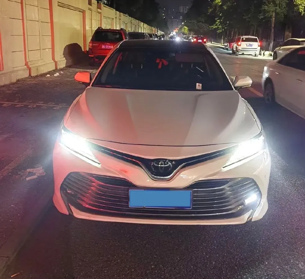 2019 Toyota Camry 2.5L 209HP L4 8AT,autocango,china used car exporter,china ev exporter,chinese used car exporter,chinese used ev exporter