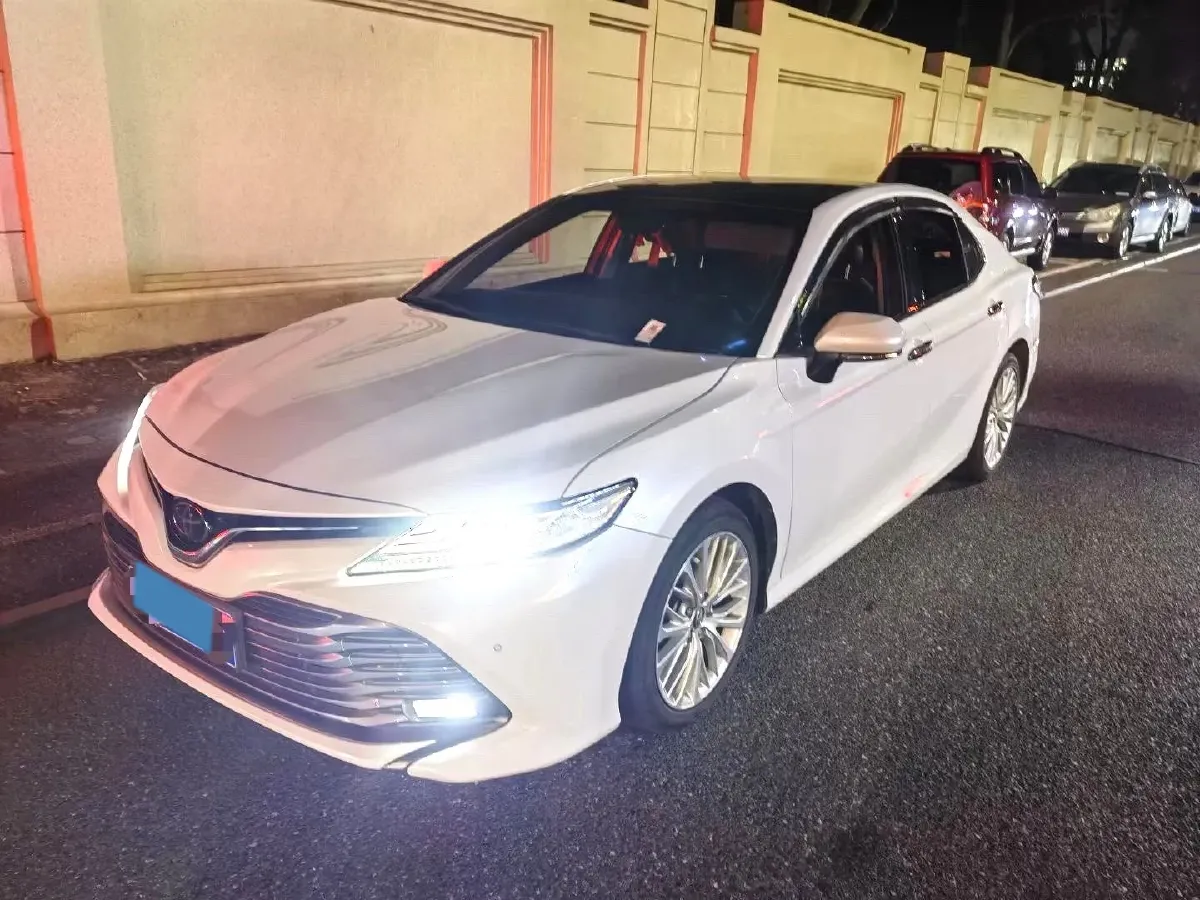 2019 Toyota Camry 2.5L 209HP L4 8AT,autocango,china used car exporter,china ev exporter,chinese used car exporter,chinese used ev exporter