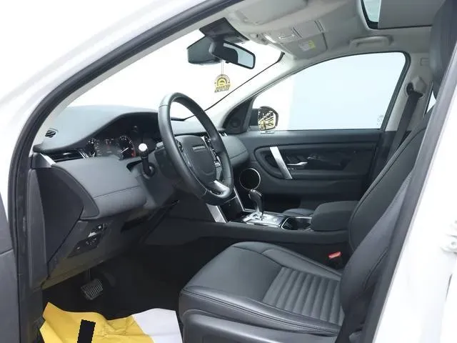 2020 Land Rover Discovery Sport 2.0T 200HP L4 9AT,autocango,china used car exporter,china ev exporter,chinese used car exporter,chinese used ev exporter