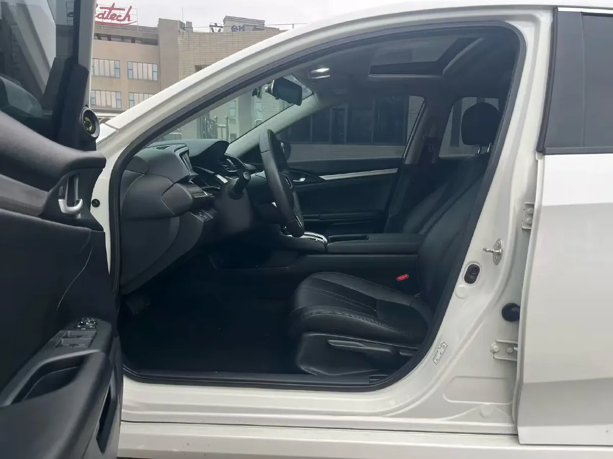 2019 Honda Civic 1.5T 177HP L4 CVT,autocango,china used car exporter,china ev exporter,chinese used car exporter,chinese used ev exporter