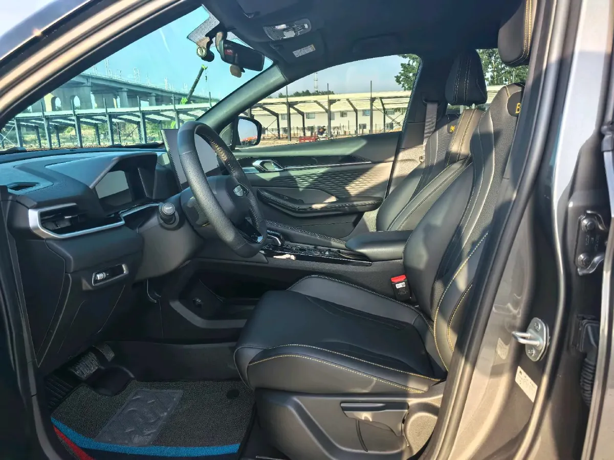 2025 Geely Coolray 1.5T 181HP L4 7DCT,autocango,china used car exporter,china ev exporter,chinese used car exporter,chinese used ev exporter