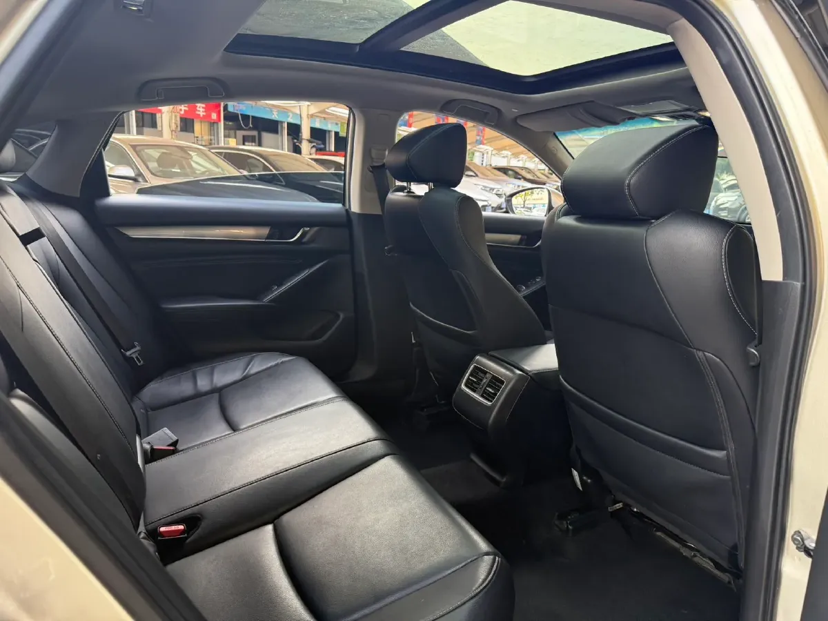 2019 Honda Inspire 1.5T 194HP L4 CVT,autocango,china used car exporter,china ev exporter,chinese used car exporter,chinese used ev exporter