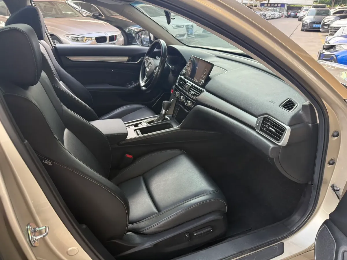 2019 Honda Inspire 1.5T 194HP L4 CVT,autocango,china used car exporter,china ev exporter,chinese used car exporter,chinese used ev exporter