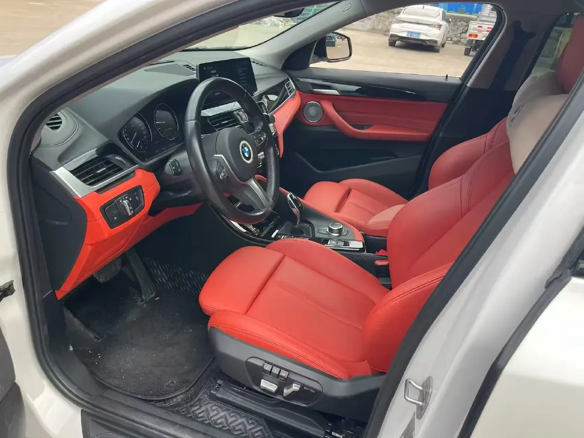 2022 BMW X2 2.0T 192HP L4 7DCT,autocango,china used car exporter,china ev exporter,chinese used car exporter,chinese used ev exporter
