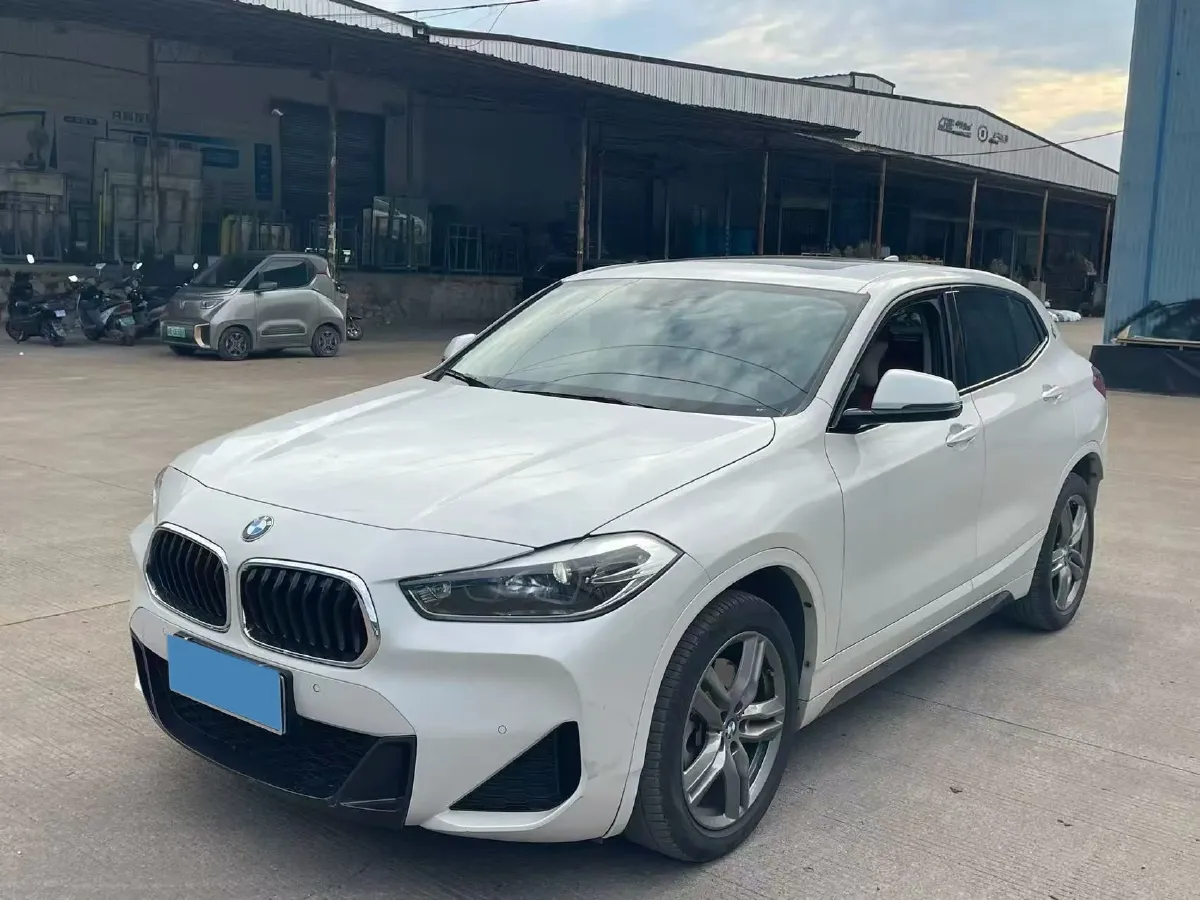 2022 BMW X2 2.0T 192HP L4 7DCT,autocango,china used car exporter,china ev exporter,chinese used car exporter,chinese used ev exporter