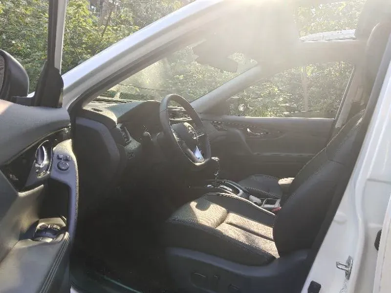 2022 Nissan X-Trail 2.0L 151HP L4 CVT,autocango,china used car exporter,china ev exporter,chinese used car exporter,chinese used ev exporter