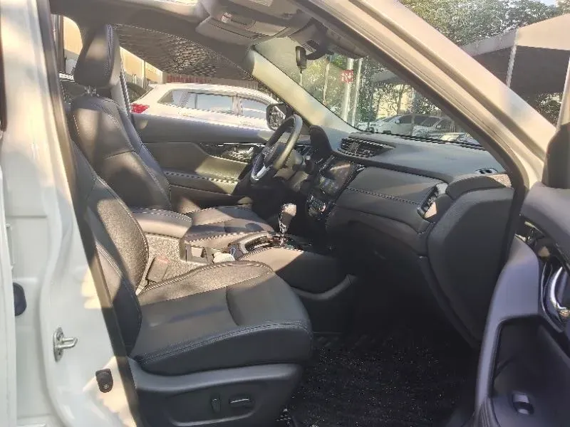 2022 Nissan X-Trail 2.0L 151HP L4 CVT,autocango,china used car exporter,china ev exporter,chinese used car exporter,chinese used ev exporter