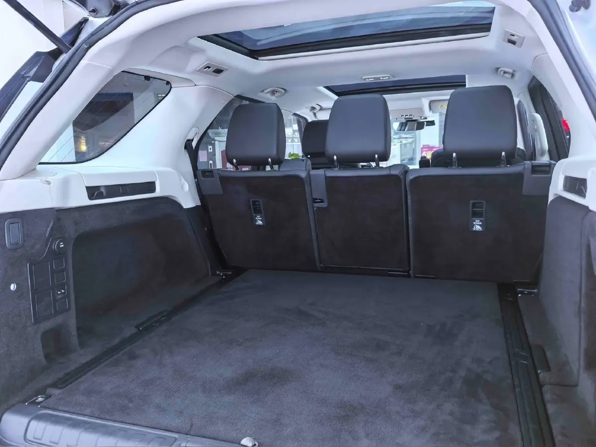 2017 Land Rover Discovery 3.0T 340HP V6 8AT,autocango,china used car exporter,china ev exporter,chinese used car exporter,chinese used ev exporter