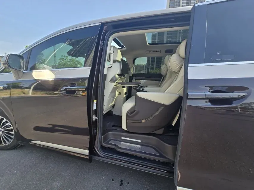 2025 Denza D9 1.5T 156HP L4 E-CVT PHEV 40KWH,autocango,china used car exporter,china ev exporter,chinese used car exporter,chinese used ev exporter