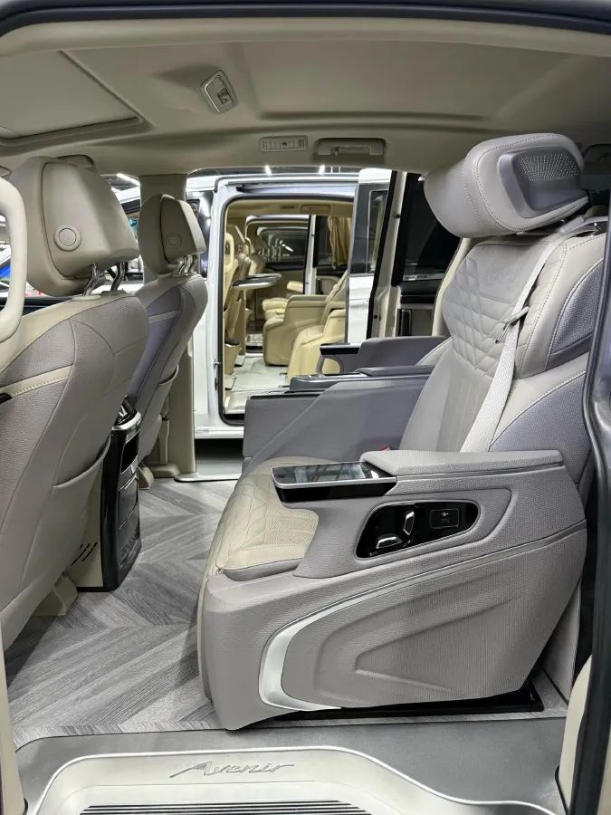2022 Buick GL8 2.0T 237HP L4 9AT,autocango,china used car exporter,china ev exporter,chinese used car exporter,chinese used ev exporter