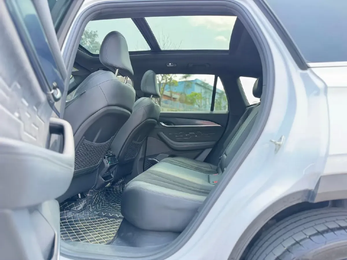 2020 Geely Coolray 1.4T 141HP L4 6MT,autocango,china used car exporter,china ev exporter,chinese used car exporter,chinese used ev exporter