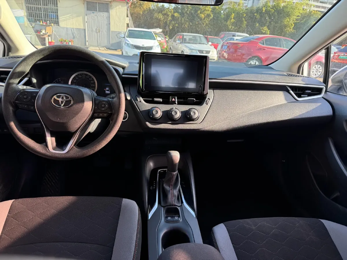 2021 Toyota Corolla 1.2T 116HP L4 CVT,autocango,china used car exporter,china ev exporter,chinese used car exporter,chinese used ev exporter