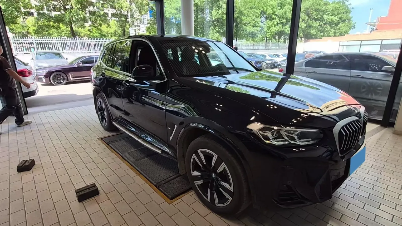 2022 BMW iX3 BEV 80KWH,autocango,china used car exporter,china ev exporter,chinese used car exporter,chinese used ev exporter