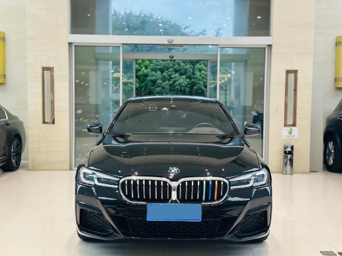 2021 BMW 5 Series 2.0T 252HP L4 8AT,autocango,china used car exporter,china ev exporter,chinese used car exporter,chinese used ev exporter
