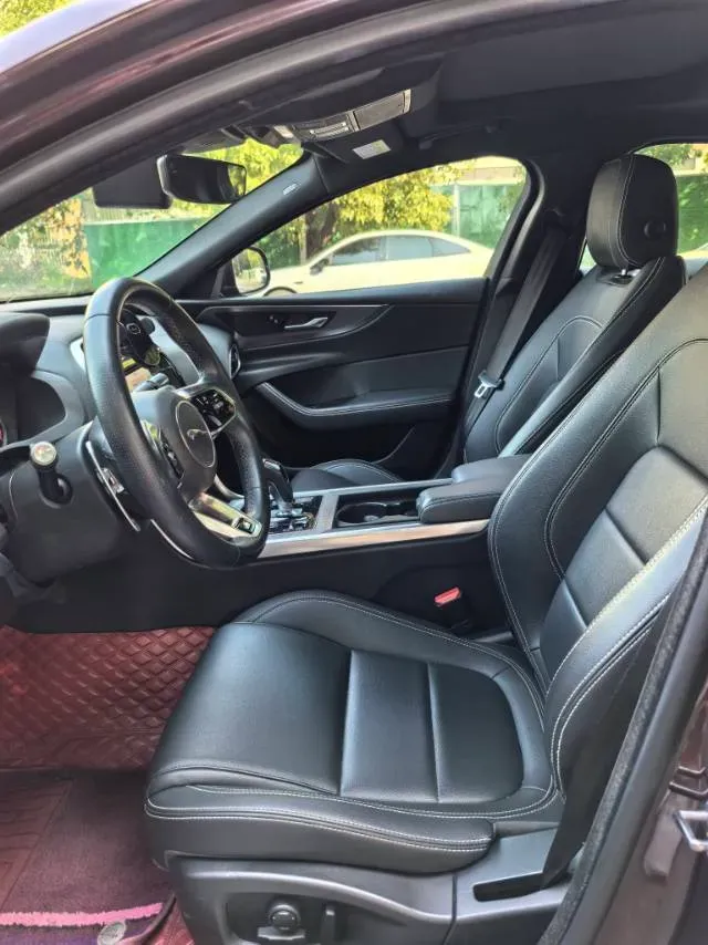 2020 Jaguar XEL 2.0T 200HP L4 8AT,autocango,china used car exporter,china ev exporter,chinese used car exporter,chinese used ev exporter