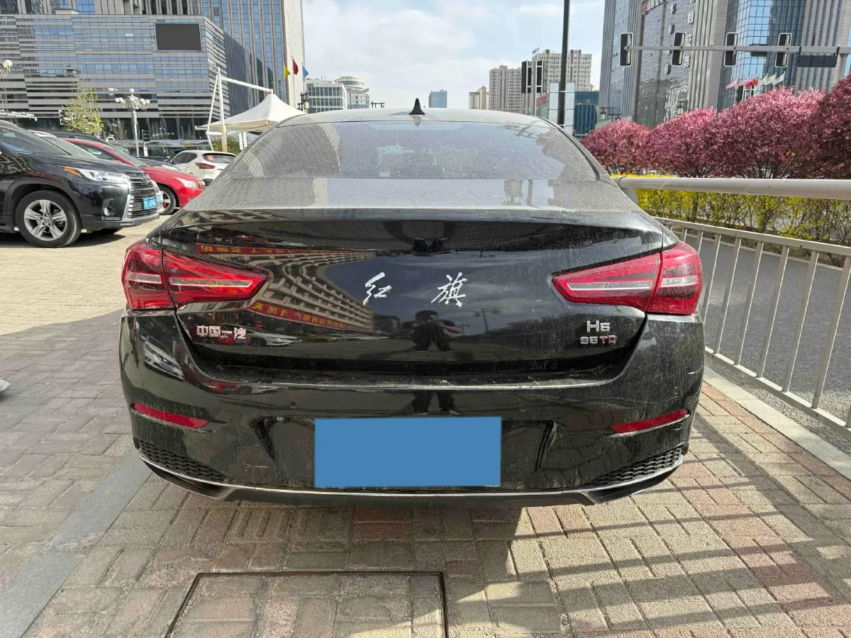 2022 HongQi H5 1.5T 169HP L4 7DCT,autocango,china used car exporter,china ev exporter,chinese used car exporter,chinese used ev exporter