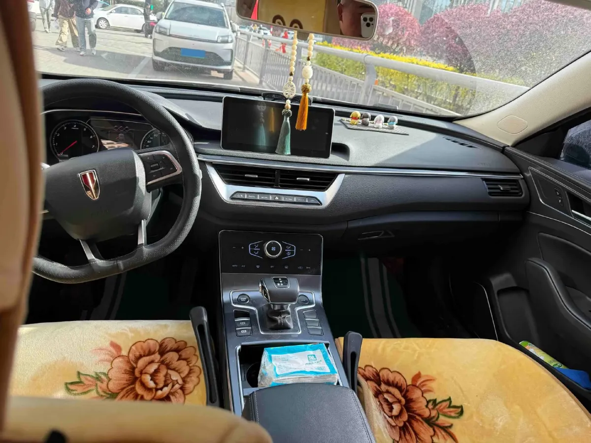 2022 HongQi H5 1.5T 169HP L4 7DCT,autocango,china used car exporter,china ev exporter,chinese used car exporter,chinese used ev exporter