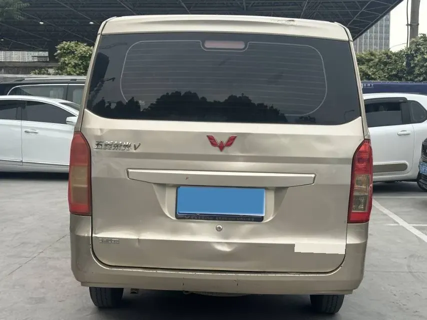 2019 WuLing RongGuang V 1.5L 99HP L4 6MT,autocango,china used car exporter,china ev exporter,chinese used car exporter,chinese used ev exporter
