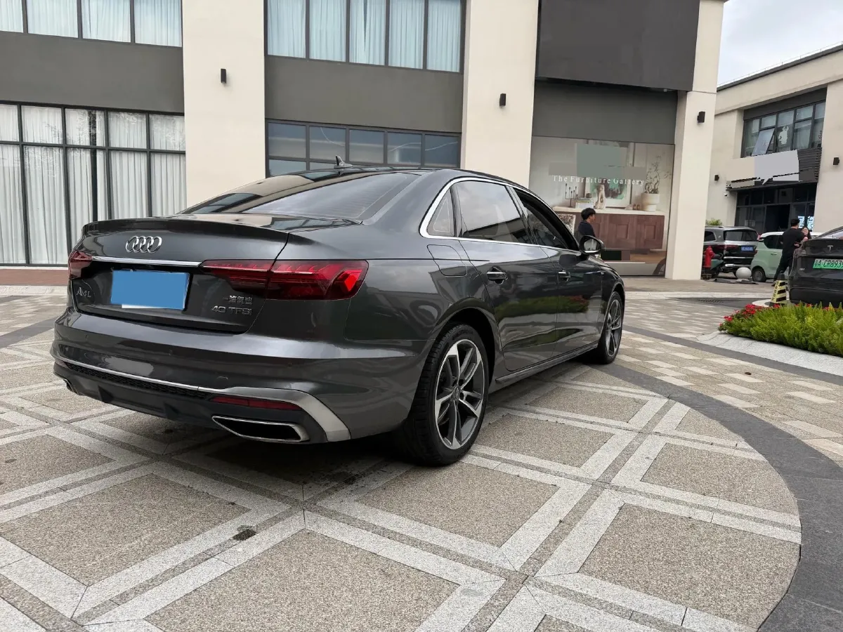 2020 Audi A4L 2.0T 190HP L4 7DCT,autocango,china used car exporter,china ev exporter,chinese used car exporter,chinese used ev exporter