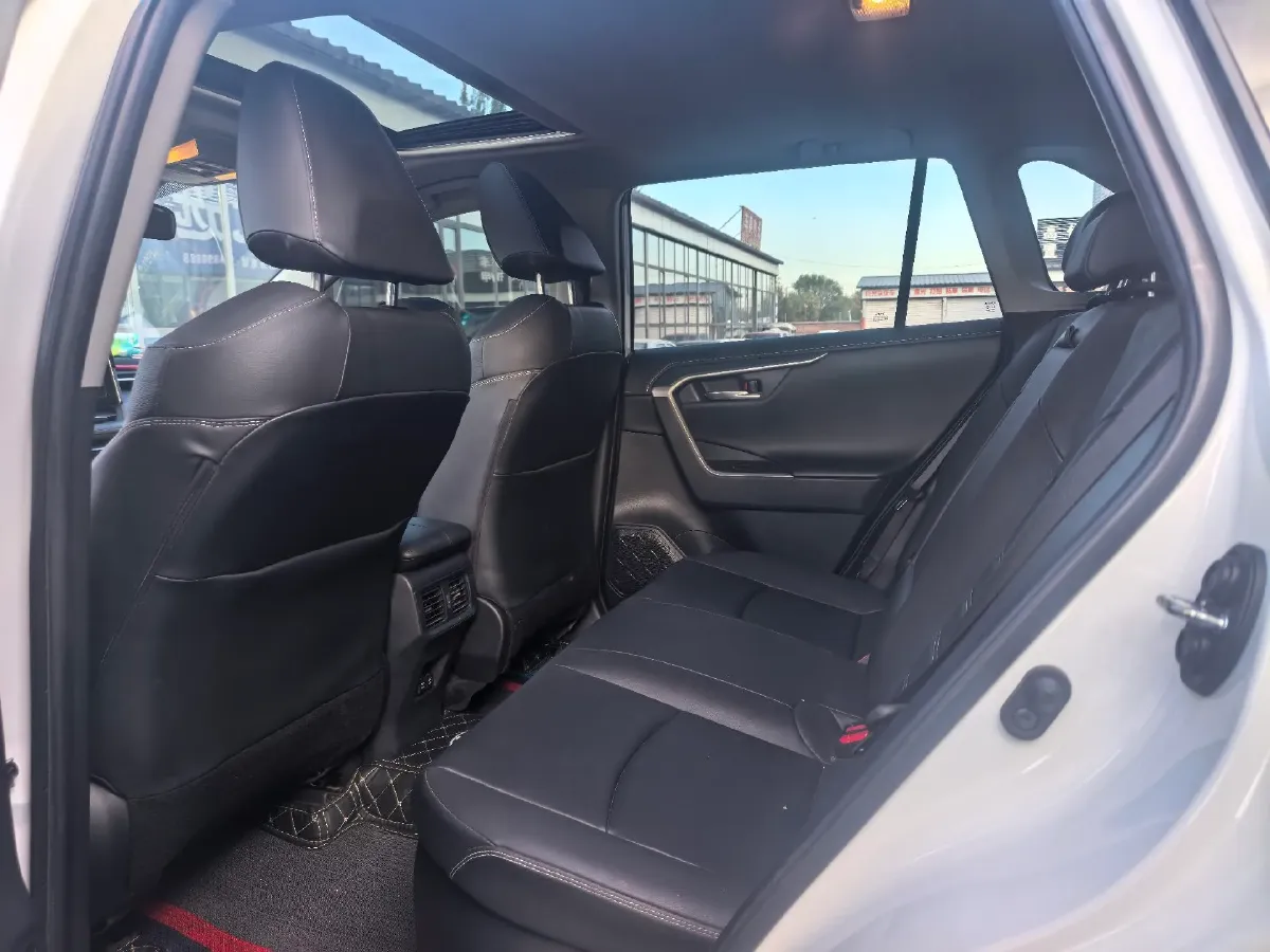 2020 Toyota RAV4 2.5L 178HP L4 E-CVT Hybrid,autocango,china used car exporter,china ev exporter,chinese used car exporter,chinese used ev exporter