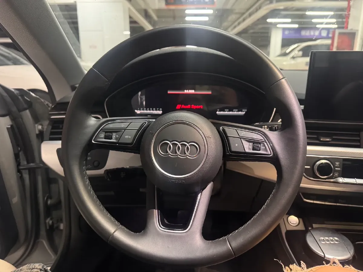 2022 Audi A5 2.0T 204HP L4 7DCT,autocango,china used car exporter,china ev exporter,chinese used car exporter,chinese used ev exporter