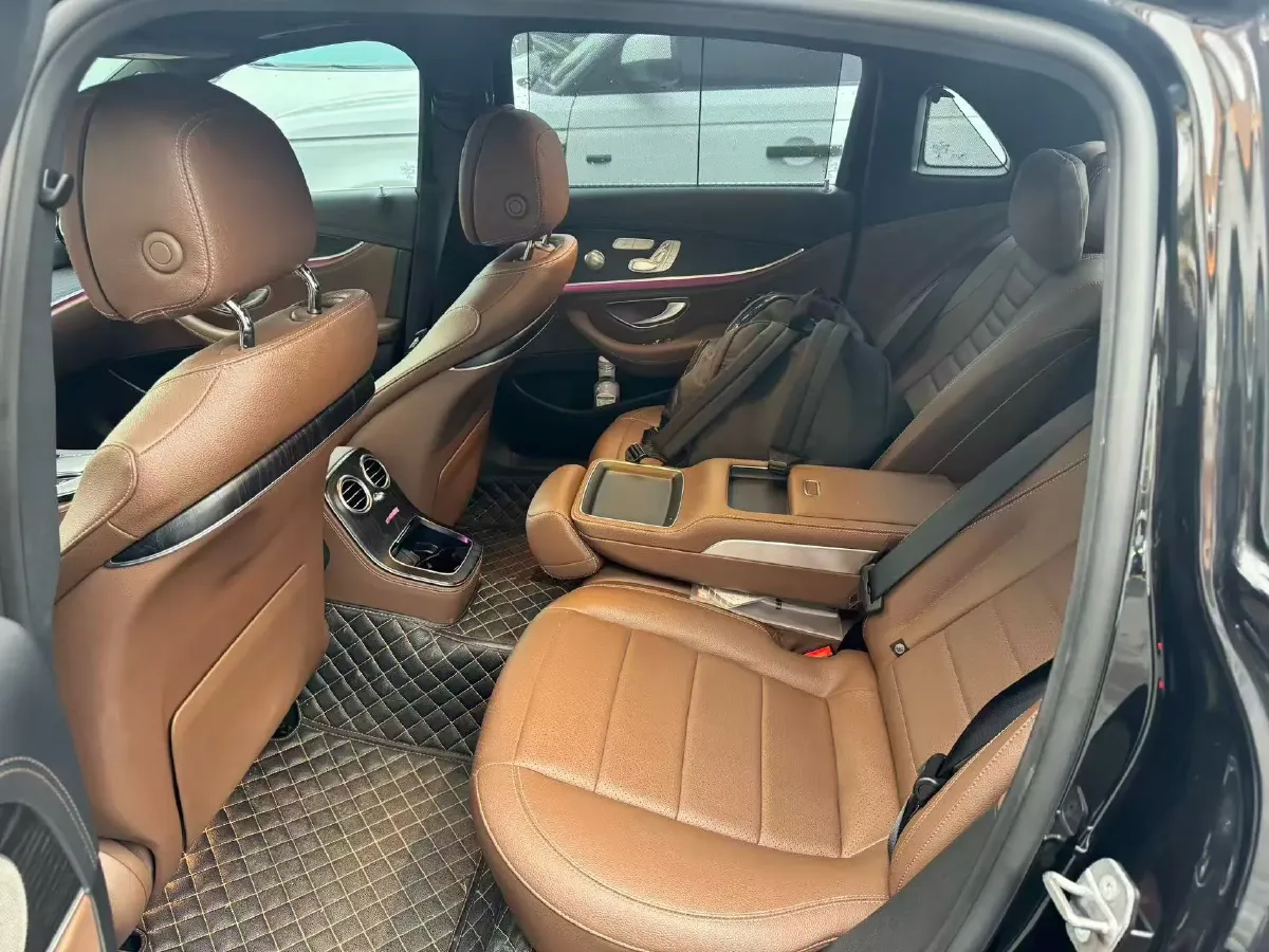 2022 Mercedes-Benz E Class 2.0T 258HP L4 9AT,autocango,china used car exporter,china ev exporter,chinese used car exporter,chinese used ev exporter